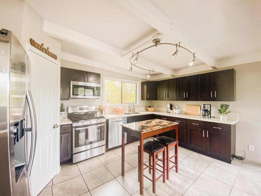 Monstera Bungalow, Spacious, King Bed, Big Kitchen 凯阿奥 外观 照片